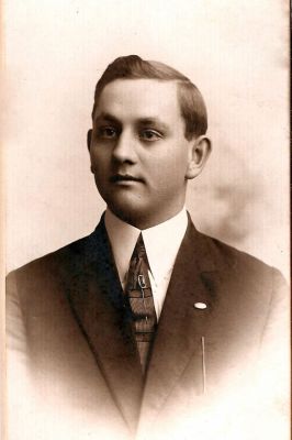Click to view full size image
==============
J. Winfred Duff
This was Shared by Dennis Schildhauer.
This Photo States: "J. Winfred Duff from Winneshiek County, Iowa".
J. Winfred Duff
This was Shared by Dennis Schildhauer.
This Photo States: "J. Winfred Duff from Winneshiek County, Iowa".