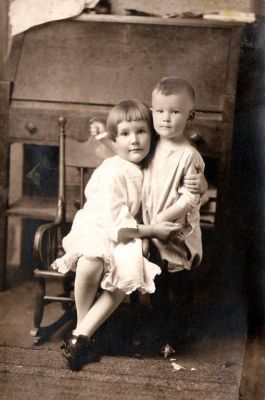 Unidentified

This was Shared by Dennis Schildhauer.

Unidentified Photo in the Dolan/Duff Family Album.
