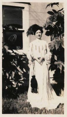 Click to view full size image
==============
Unidentified
This Photo is Shared by Sharon Williams.
Unidentified Photo in the McCanne/Hickman Family Album.
Unidentified
This Photo is Shared by Sharon Williams.
Unidentified Photo in the McCanne/Hickman Family Album.