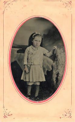 Click to view full size image
==============
Unidentified
Unidentified Tintype Photo Shared by Skip Durmon.
Tintype Photo was found in the garbage in Elm Mott, Texas near Waco.
Unidentified
Unidentified Tintype Photo Shared by Skip Durmon.
Tintype Photo was found in the garbage in Elm Mott, Texas near Waco.