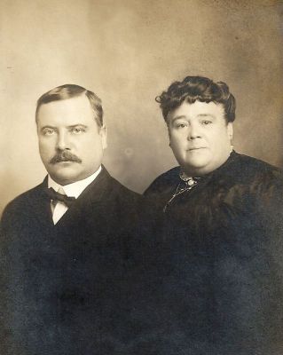 Click to view full size image
==============
Mr. & Mrs. Edward Seiss
DIGITAL COPIES ONLY.
This was Shared by Jacque Callis.
This Cabinet Card Photo is of "Mr. & Mrs. Edward Seiss"
Mr. & Mrs. Edward Seiss
DIGITAL COPIES ONLY.
This was Shared by Jacque Callis.
This Cabinet Card Photo is of "Mr. & Mrs. Edward Seiss"