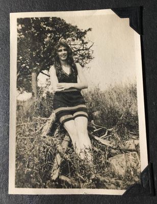 Click to view full size image
==============
Unidentified
This was Shared by Tracey PupDawg Goodwin‎.
This Photo may be part of the Surette family documented on the
chart posted who resided at 59 Gould St, Stoneham, MA between
the 1920's-1980's. Photos were in albums belonging to my great
Aunt Jessie Goodwin who was the wife of Jeremiah Surette.
Unidentified
This was Shared by Tracey PupDawg Goodwin‎.
This Photo may be part of the Surette family documented on the
chart posted who resided at 59 Gould St, Stoneham, MA between
the 1920's-1980's. Photos were in albums belonging to my great
Aunt Jessie Goodwin who was the wife of Jeremiah Surette.