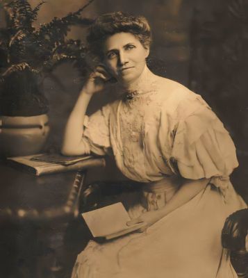 Isabella Walsh "Ella" Chadwick Grasett

THIS HAS BEEN RETURNED TO FAMILY

This Photo is Identified as " Isabella "Ella" Walsh (Chadwick) Grasett."
