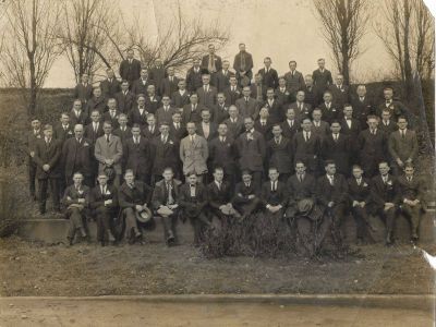 Farming Homestead Men's Group

THIS HAS BEEN DONATED TO THE CRAWFORD COUNTY HISTORICAL SOCIETY

This is a Photo of the Rural Farming Homestead Men's Group in Meadville, Pennsylvania

This was a Estate Find. Some of the names that were found at this Estate were METZLER, DUDGEON, TYSON, GEOTZ, VAN LEET, HIUTZ, SHUPP, and ONGLEY

Unfortunately this Photo has no names written on the back.
