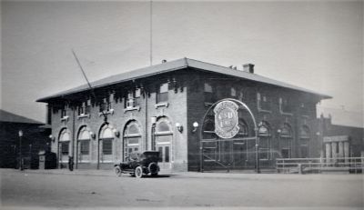 Click to view full size image
==============
The Cleveland & Buffalo Transit Company (C&B)
THIS PHOTO HAS BEEN DONATED TO THE WESTERN RESERVE HISTORICAL SOCIETY IN OHIO.
This was Donated by Elaine Swan.
This is a photo of the CLEVELAND & BUFFALO TRANSIT CO. This is the Cleveland, Ohio location. They ran a popular, luxurious steamship between Cleveland and Buffalo called the "SEEANDBEE".
The Cleveland & Buffalo Transit Company (C&B)
THIS PHOTO HAS BEEN DONATED TO THE WESTERN RESERVE HISTORICAL SOCIETY IN OHIO.
This was Donated by Elaine Swan.
This is a photo of the CLEVELAND & BUFFALO TRANSIT CO. This is the Cleveland, Ohio location. They ran a popular, luxurious steamship between Cleveland and Buffalo called the "SEEANDBEE".