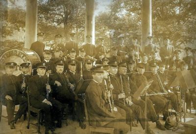 Click to view full size image
==============
Stewart's Military Band, Boston, Massachusetts
This photo is being shared by Tammy Jorgensen
This photo states: "Stewart's, Boston, Massachusetts
Stewart's Military Band, Boston, Massachusetts
This photo is being shared by Tammy Jorgensen
This photo states: "Stewart's, Boston, Massachusetts