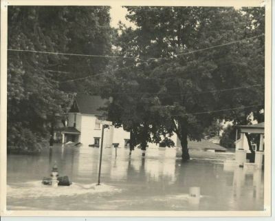 Click to view full size image
==============
Hurricane Agnes, New York 1972
This Photo was shared by Melody Hartman.
This photo was taken in the Corning/Painted Post area after Hurricane Agnes 1972
Hurricane Agnes, New York 1972
This Photo was shared by Melody Hartman.
This photo was taken in the Corning/Painted Post area after Hurricane Agnes 1972