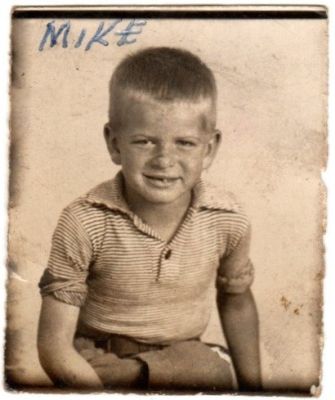 Click to view full size image
==============
Mike
THIS HAS BEEN RETURNED TO FAMILY
This was Donated by by Cheryl Webber/The Terry Girls Genealogy.
This photo states: "Mike"
Mike
THIS HAS BEEN RETURNED TO FAMILY
This was Donated by by Cheryl Webber/The Terry Girls Genealogy.
This photo states: "Mike"