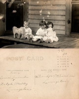 Click to view full size image
==============
Laura Juanita Livingston & Ralph Wesley "Bud" Livingston
This Real Photo Postcard (RPPC) states: "From, Laura Livingston & Ralph Wesley Livingston".
It is addressed to: "Grandpa & Grandma Livingston"
Laura Juanita Livingston & Ralph Wesley "Bud" Livingston
This Real Photo Postcard (RPPC) states: "From, Laura Livingston & Ralph Wesley Livingston".
It is addressed to: "Grandpa & Grandma Livingston"