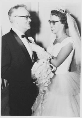 Unidentified
Unidentified Wedding Photo

