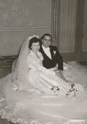 Unidentified
Unidentified Wedding Photo
