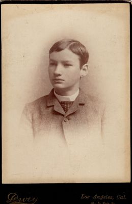 Click to view full size image
==============
Unidentified
Unidentified Cabinet Card Photo
The Photographers name is "Drvey", Los Angeles, California.
Unidentified
Unidentified Cabinet Card Photo
The Photographers name is "Drvey", Los Angeles, California.