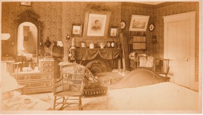 Click to view full size image
==============
Unidentified
Unidentified Cabinet Card Photo in the Estella Selleck Family Album.
Unidentified
Unidentified Cabinet Card Photo in the Estella Selleck Family Album.