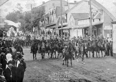 Millersburg, Pennsylvania

THIS HAS BEEN DONATED TO THE MILLERSBURG HISTORICAL SOCIETY.

This cabinet card photo appears to be of a Centennial Parade. The photo reads on front: "1807-1907, Millersburg, Photo by Noll."

