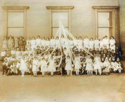 Click to view full size image
==============
Unidentified
This was Donated by Judy Smith Cooper
Looks to be a May Day Event. The photo mounted on board is unidentified.
NOTE: The original is blurry
Unidentified
This was Donated by Judy Smith Cooper
Looks to be a May Day Event. The photo mounted on board is unidentified.
NOTE: The original is blurry