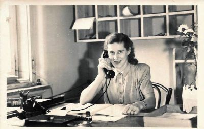 Click to view full size image
==============
Rita
THIS HAS BEEN DONATED TO THE FILM ARCHIVE, (THE NATIONAL ARCHIVES OF ESTONIA)
This lady is identified on the reverse side as being "Rita, Wentorf, Germany, 3 May 1949."
Rita
THIS HAS BEEN DONATED TO THE FILM ARCHIVE, (THE NATIONAL ARCHIVES OF ESTONIA)
This lady is identified on the reverse side as being "Rita, Wentorf, Germany, 3 May 1949."