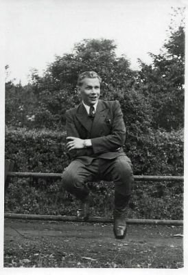 Unidentified

THIS HAS BEEN DONATED TO THE FILM ARCHIVE, (THE NATIONAL ARCHIVES OF ESTONIA)

Unidentified Photo from the Displaced Persons Camp near Wentorf, which is near Hamburg, Germany.

