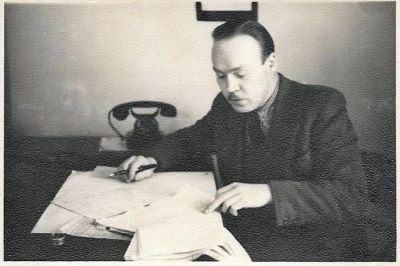 Click to view full size image
==============
Unidentified
THIS HAS BEEN DONATED TO THE FILM ARCHIVE, (THE NATIONAL ARCHIVES OF ESTONIA)
Unidentified Photo from the Displaced Persons Camp near Wentorf, which is near Hamburg, Germany.
Unidentified
THIS HAS BEEN DONATED TO THE FILM ARCHIVE, (THE NATIONAL ARCHIVES OF ESTONIA)
Unidentified Photo from the Displaced Persons Camp near Wentorf, which is near Hamburg, Germany.