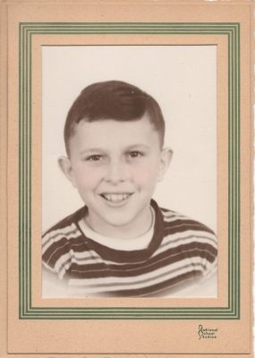 Click to view full size image
==============
Unidentified
Unidentified school photo.
The Photographer is "National School Studios".
Unidentified
Unidentified school photo.
The Photographer is "National School Studios".