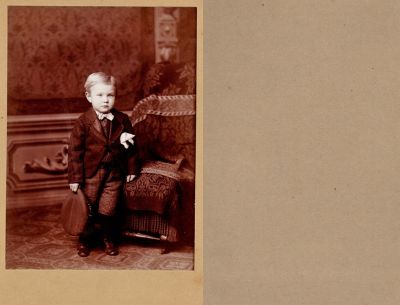 Click to view full size image
==============
Unidentified
THIS HAS BEEN RETURNED TO FAMILY
Unidentified Cabinet Card Photo in the Austin/McGregor, Family Album.
Unidentified
THIS HAS BEEN RETURNED TO FAMILY
Unidentified Cabinet Card Photo in the Austin/McGregor, Family Album.