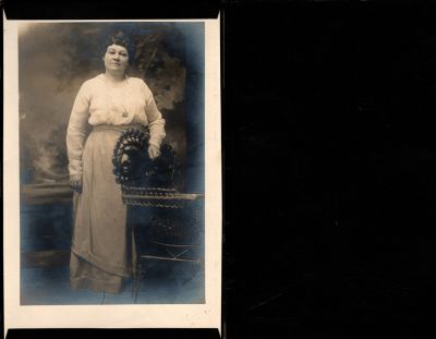 Click to view full size image
==============
Stella Campbell Bowling Martin
Unidentified Photo, However this appears to be Stella Campbell Bowling Martin.
Stella Campbell Bowling Martin
Unidentified Photo, However this appears to be Stella Campbell Bowling Martin.