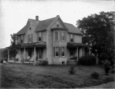 Unidentified

This is being Shared by Mike Cowley

Unidentified Kodak Photographic Seed Plate
