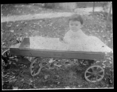 Unidentified

This is being Shared by Mike Cowley.

Unidentified Kodak Photographic Seed Plate.
