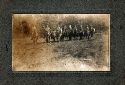 Click to view full size image
==============
Unidentified
This was Donated by Diane Senalik
Unidentified Cabinet Card Photo in the #013 Spanish/Fort Album.
Unidentified
This was Donated by Diane Senalik
Unidentified Cabinet Card Photo in the #013 Spanish/Fort Album.