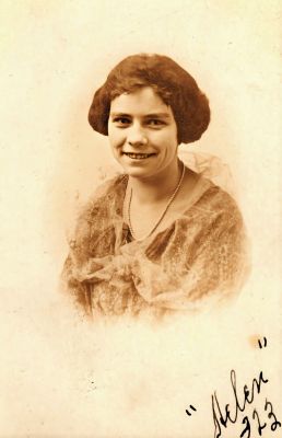Click to view full size image
==============
Helen
This Photo States: "Helen".
The Photo was Taken in 1923.
Helen
This Photo States: "Helen".
The Photo was Taken in 1923.