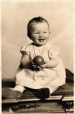 Click to view full size image
==============
Unidentified
Unidentified Photo
NOTE: appears the name may be on the front but it cannot be deciphered.
Unidentified
Unidentified Photo
NOTE: appears the name may be on the front but it cannot be deciphered.