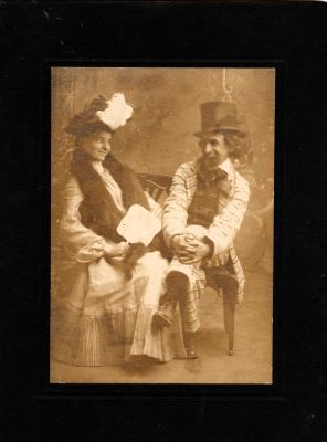 Unidentified

Unidentified photo mounted on board
