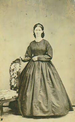 Unidentified

Unidentified CdV Photograph in the 1800's CdV Collection.
