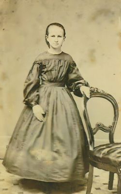 Unidentified

Unidentified CdV Photograph in the 1800's CdV Collection.
