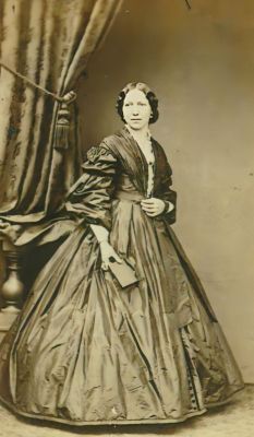 Unidentified

Unidentified CdV Photograph in the 1800's CdV Collection.
