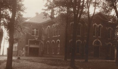Unidentified

Unidentified School in the Unidentified School/Student Photos Album.
