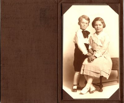 Click to view full size image
==============
Margaret Emery White & William Alvin White Jr.
The was Donated by Lori Bateman.
This photo states: "Margaret Emery White, Age 7 1/2 & William A. White Jr., Age 5 1/4"
Margaret Emery White & William Alvin White Jr.
The was Donated by Lori Bateman.
This photo states: "Margaret Emery White, Age 7 1/2 & William A. White Jr., Age 5 1/4"