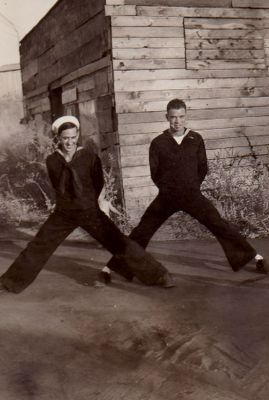 Marvin Monroe Higday & Gilbert Homer Higday

This was shared by Ginger Higday Vaughan

This photo (L to R) is Marvin Monroe Higday  & Gilbert Homer Higday
