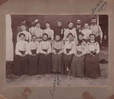 Mulford Brackett Higday & Mattie Marymee Higday

This shared photo mounted on board is of Mulford Brackett Higday and Mattie May Marymee Higday.
