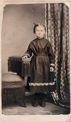 Nettie Alta "Alice" Rowley

This was shared by Tammy Jorgensen

This CdV Photograph is of Nettie Alta "Alice" Rowley
