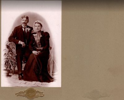 Unidentified

Unidentified Cabinet Card Photo in the Unidentified McGregor Iowa Album.
