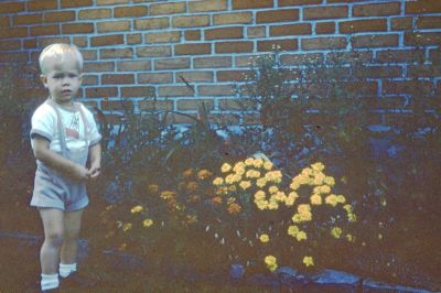 Unidentified

Unidentified 35MM Slide in the Uncles Collection of 35MM Slides, Long Island, New York Album #1
