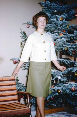 Unidentified

Unidentified 35MM Slide in the Uncles Collection of 35MM Slides, Long Island, New York Album #1
