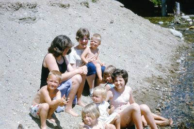 Click to view full size image
==============
Unidentified
Unidentified 35MM Slide in the Uncles Collection of 35MM Slides, Long Island, New York Album #1
Unidentified
Unidentified 35MM Slide in the Uncles Collection of 35MM Slides, Long Island, New York Album #1