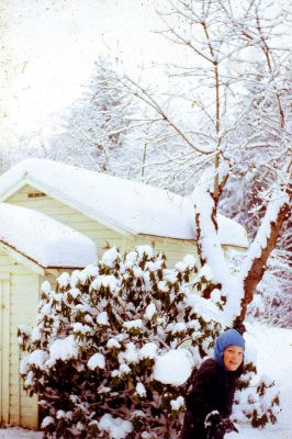 Click to view full size image
==============
Unidentified
Unidentified 35MM Slide in the Uncles Collection of 35MM Slides, Long Island, New York Album #1
Unidentified
Unidentified 35MM Slide in the Uncles Collection of 35MM Slides, Long Island, New York Album #1