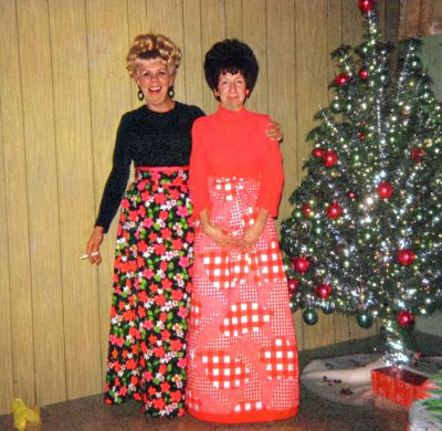 Unidentified

This 35MM Slide States: "Christmas, 1971."


